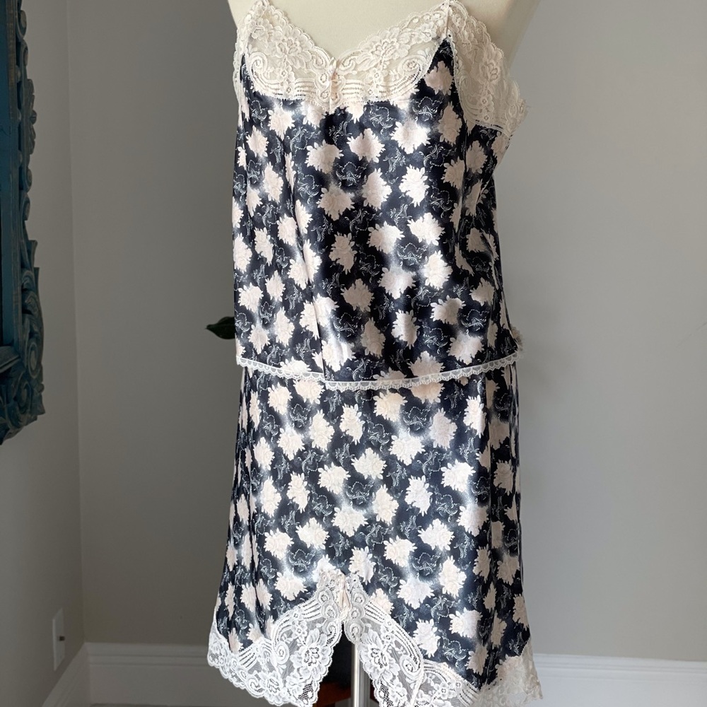 Vintage Loungewear Lingerie Set - image 1